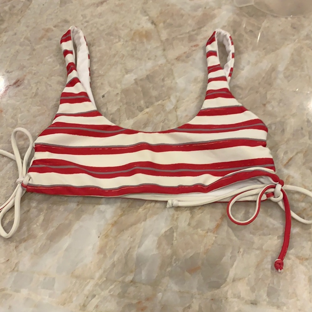 NWOT Lover’s + Friends Darling Bikini Top! - Picture 2 of 3